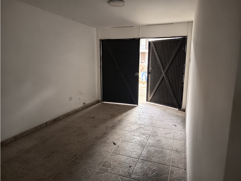 VENDO CASA COMERCIAL EN EL BARRIO VERSALLES (L.R) CW:9726008 — foto 6