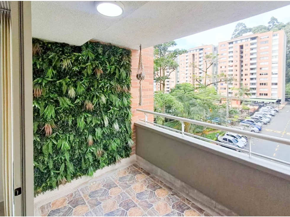 Apartamento en venta en Laureles Campestre sector La Castellana — foto 2