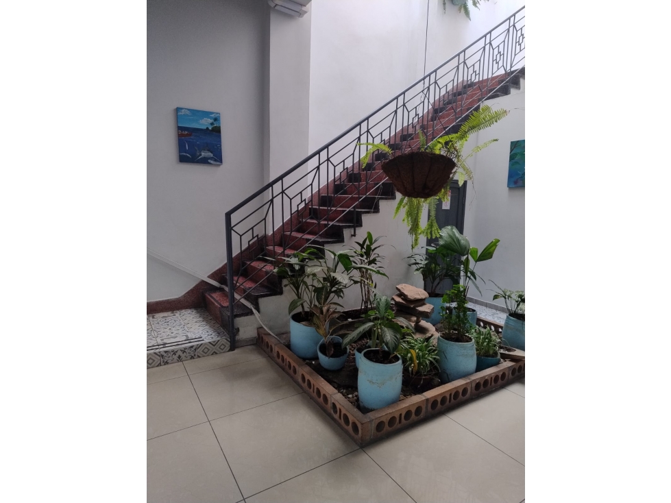 VENDO ESPECTACULAR CASA COMERCIAL EN CENTENARIO (DM) CW:9794753 — foto 2