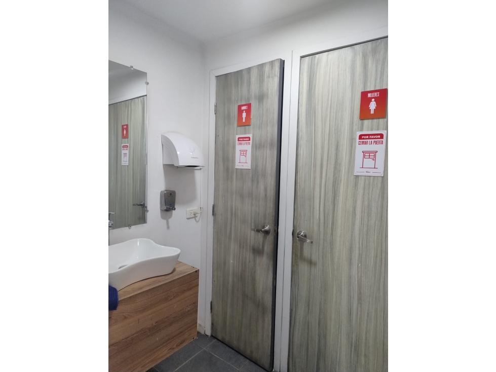 VENDO ESPECTACULAR CASA COMERCIAL EN CENTENARIO (DM) CW:9794753 — foto 6