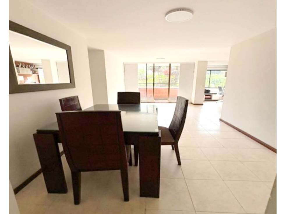 Apartamento En Venta En Loma De Los Bernal — foto 2