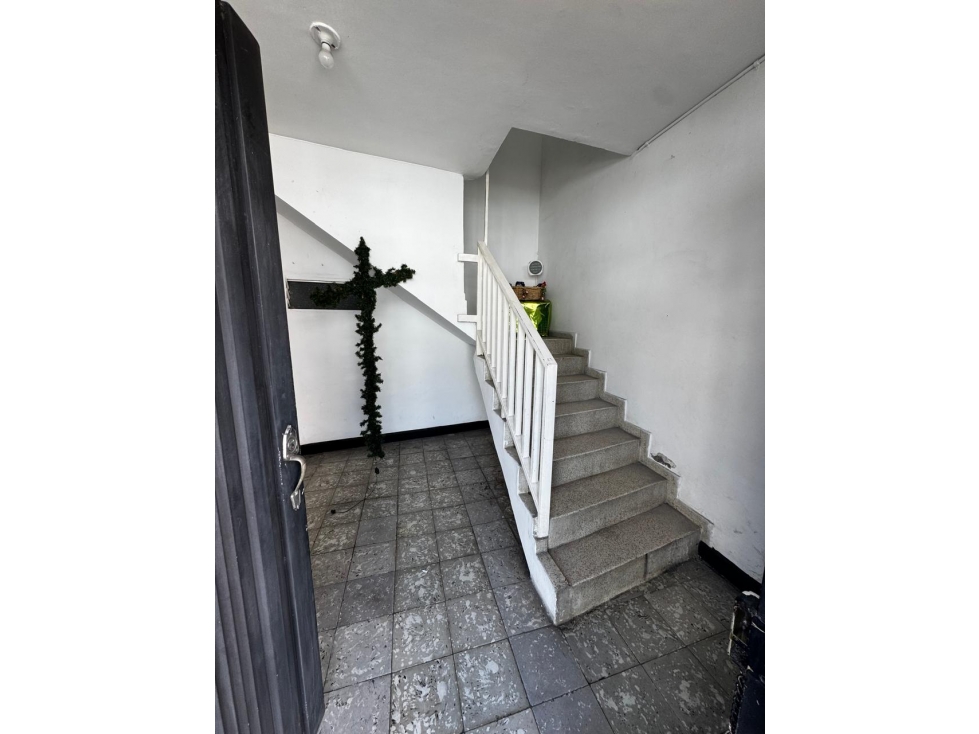 VENDO CASA BIFAMILIAR B. LA COLOMBINA-PALMIRA(FG)CW:9796353 — foto 6
