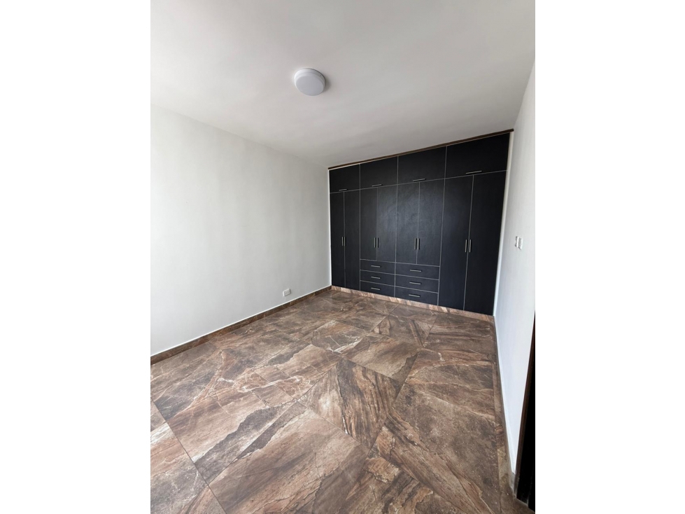 VENTA DE APARTAMENTO EN VALLE DEL LILI PISO 3 (PZ) CW: 9814682 — foto 4
