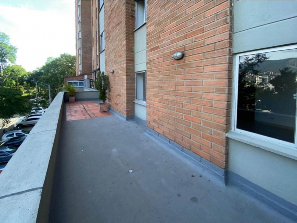 Apartamento con Terraza en Venta En Suramericana Laureles — foto 3