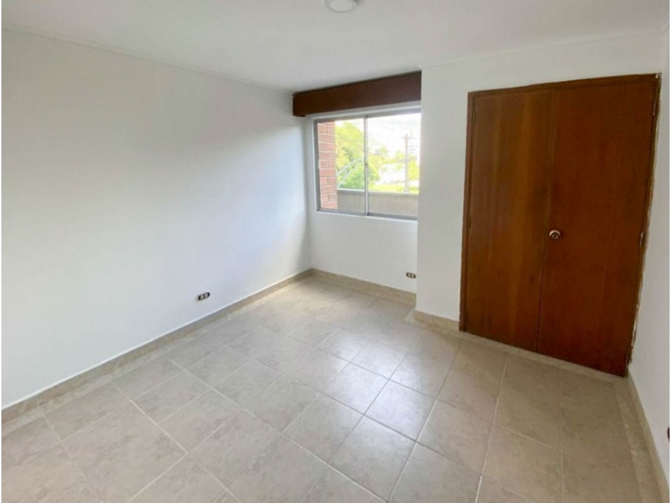 Apartamento con Terraza en Venta En Suramericana Laureles — foto 4