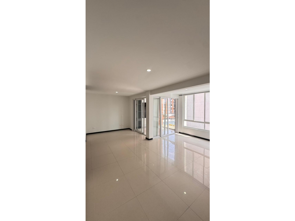 VENDO LINDO APARTAMENTO PISO 3 EN VALLE DEL LILI (P.Z) CW:9826613 — foto 5