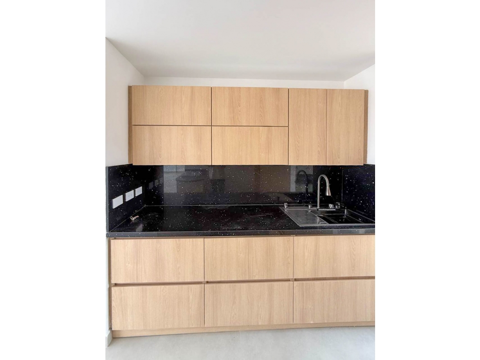 Penthouse Duplex Remodelado en venta en Laureles Conquistadores — foto 3