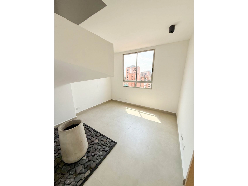 Penthouse Duplex Remodelado en venta en Laureles Conquistadores — foto 6