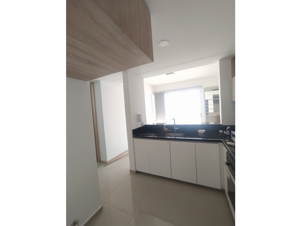 VENDO APARTAMENTO PISO 8 EN QUINTAS DE DON SIMON (A.M) CW:9845224 — foto 2