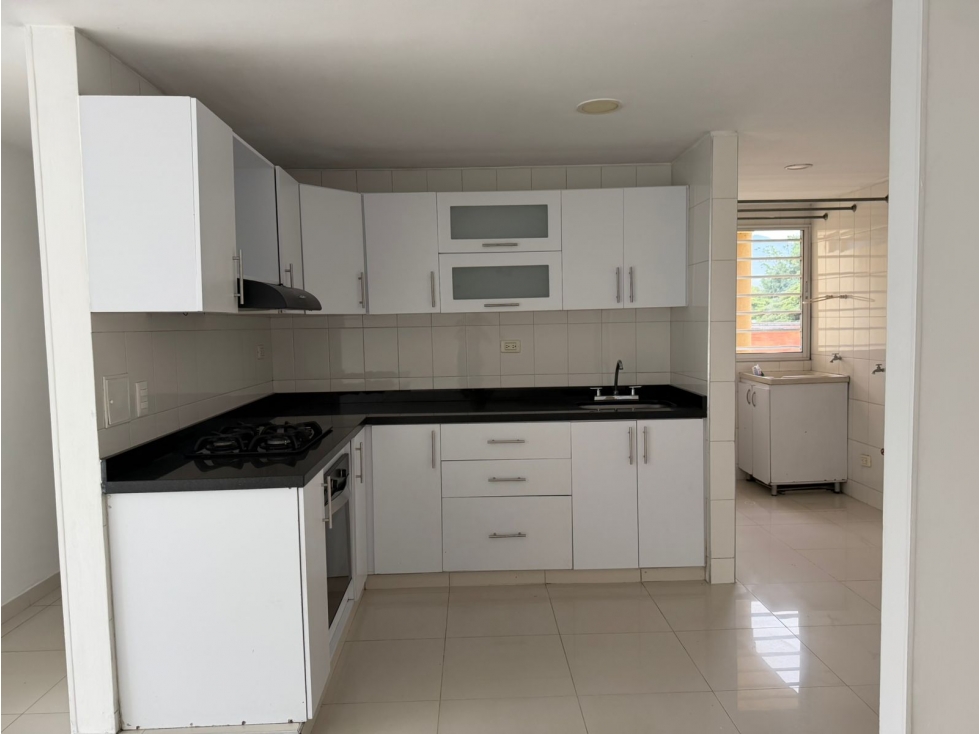 VENDO APARTAMENTO PISO 3 CON ASCENSOR EN GUADUALES (P.Z) CW: 9865033 — foto 3