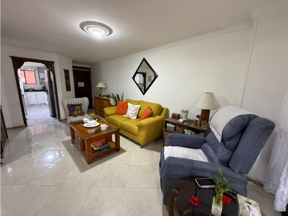 VENDO APARTAMENTO PISO 1 EN QUINTAS DE DON SIMON (I.K) CW:9881279 — foto 2