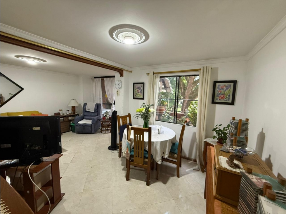 VENDO APARTAMENTO PISO 1 EN QUINTAS DE DON SIMON (I.K) CW:9881279 — foto 4