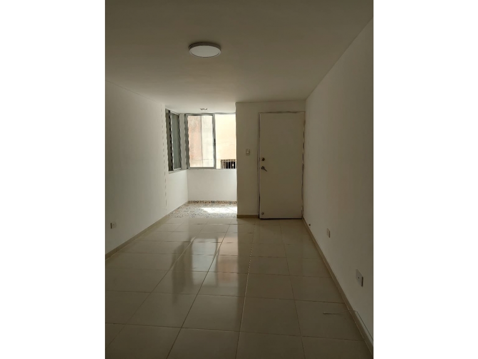 VENDO APARTAMENTO PISO 3 EN EDIFICIO EN GRANADA (D.M) CW:9885394 — foto 3