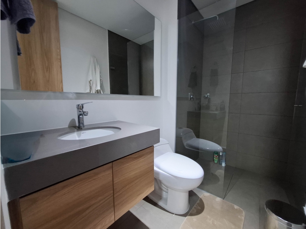 Apartamento en venta en Laureles Los Colores — foto 2