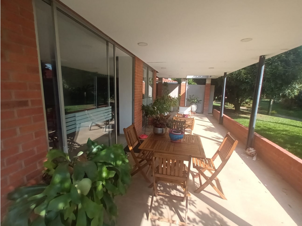 VENDO LINDA CASA REMODELADA EN EL CASTILLO (A.M) CW:9920935 — foto 3