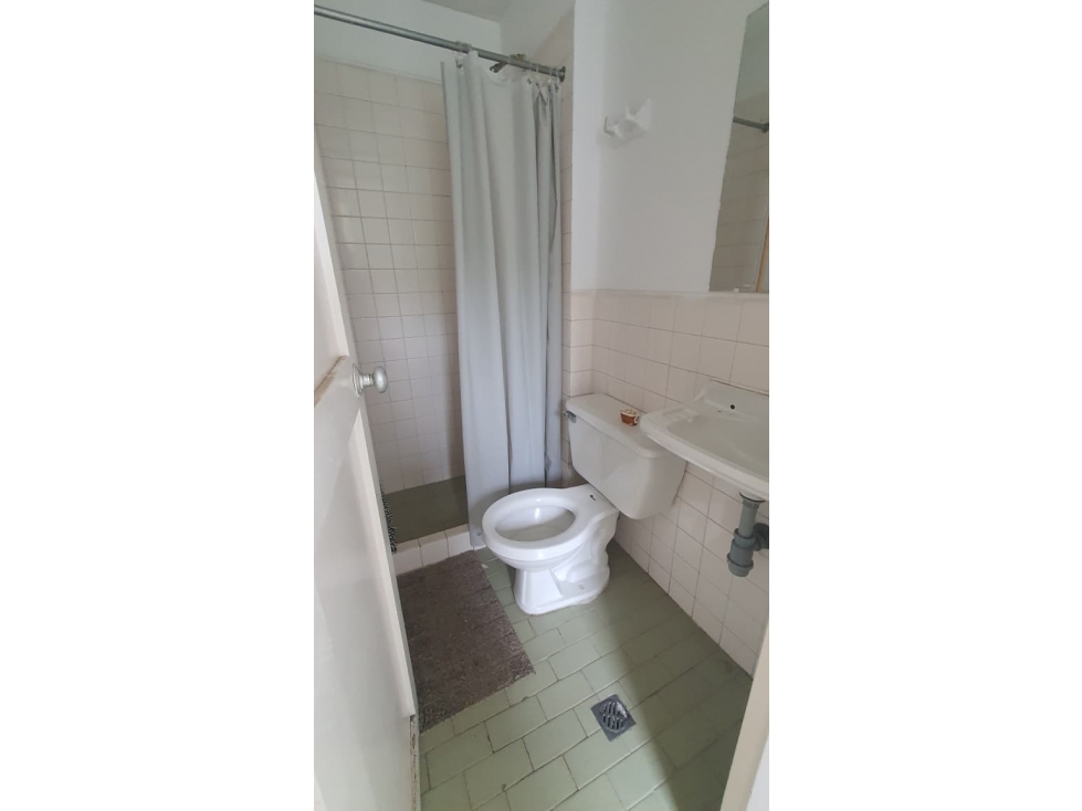 VENDO APTO PISO 5 CON PARQUEADERO EN SANTA ISABEL (L.S) CW:9924074 — foto 3