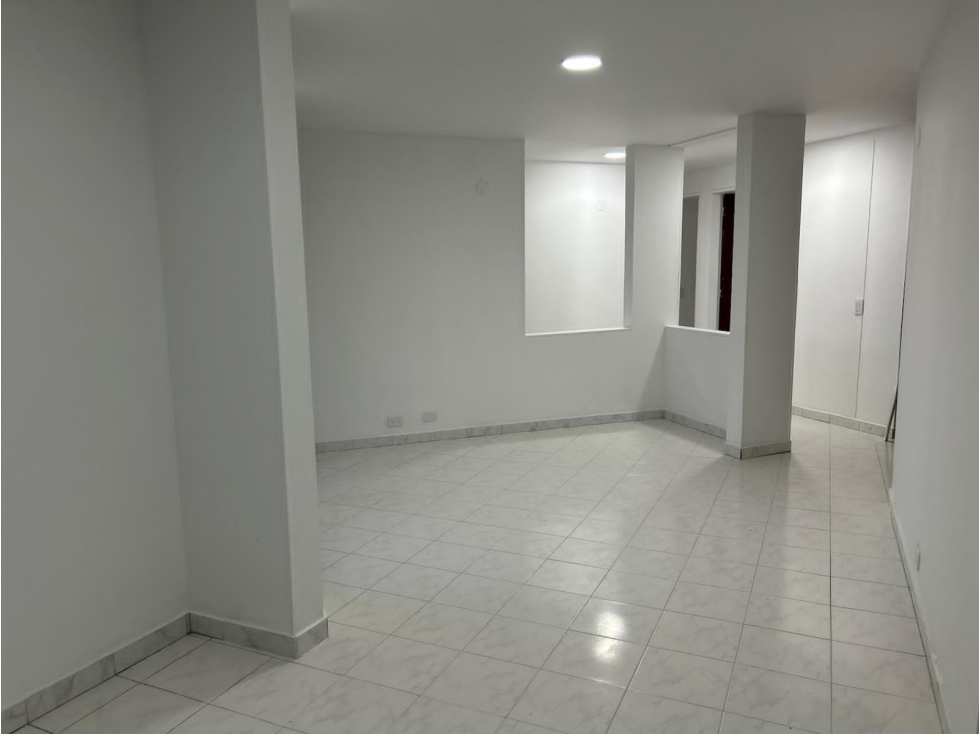 VENDO APARTAMENTO PISO 3 EN QUINTAS DE DON SIMON (A.M) CW:9970022 — foto 4