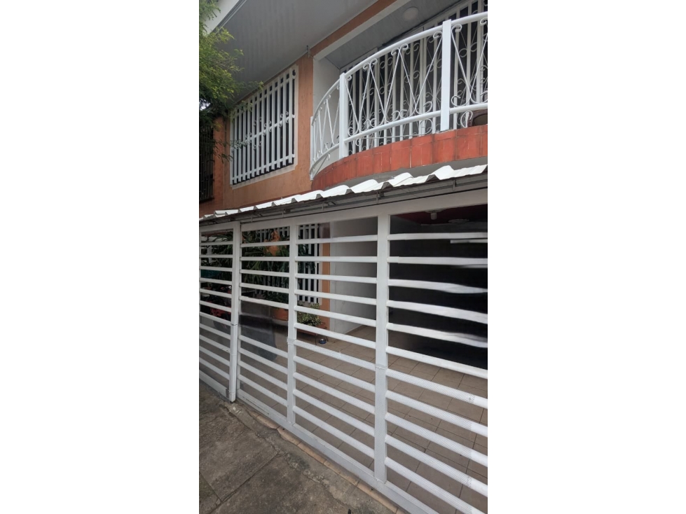 VENDO CASA EXTERNA 2 PISOS UNIFAMILIAR EN EL CANEY (P.Z) CW:10117984 — foto 2
