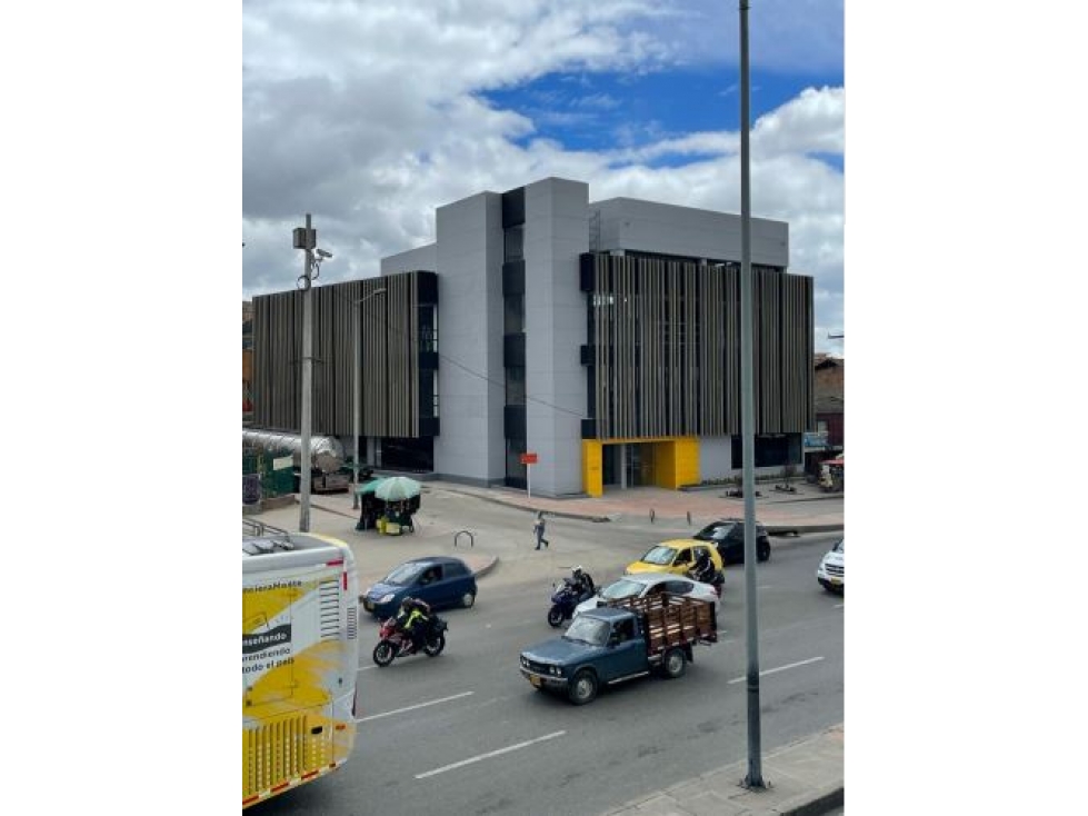 Edificio en Vender en Bogotá D.C. — foto 3