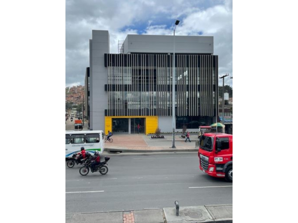 Edificio en Vender en Bogotá D.C. — foto 4
