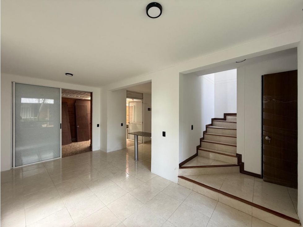 VENDO CASA ESQUINERA EN CONDOMINIO EN VALLE DEL LILI (K.T) CW:10125941 — foto 2