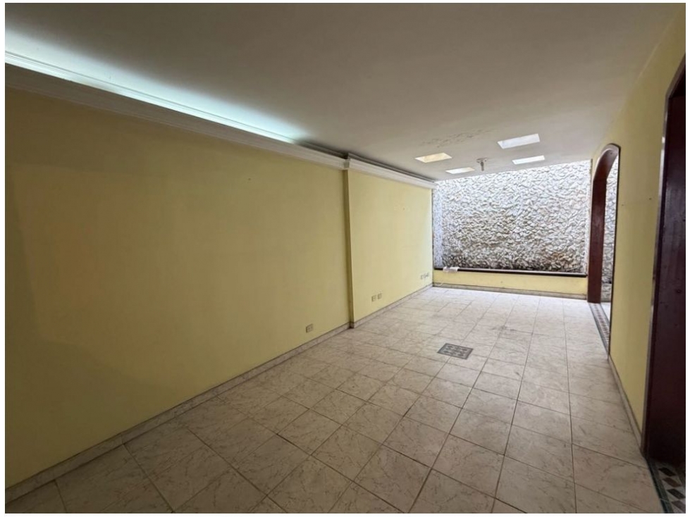 VENDO CASA PARA REMODELAR EN CIUDAD JARDIN (K.T) CW:10138328 — foto 4
