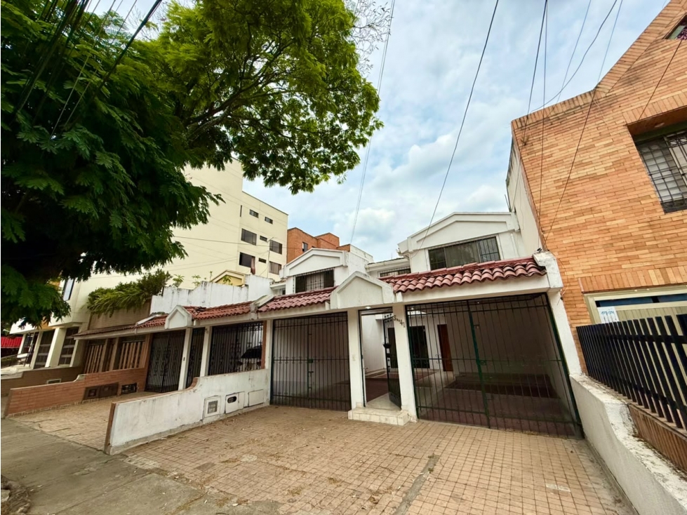 VENDO CASA DE 2 NIVELES EN EL BARRIO LA FLORA (I.K) CW: 10200492 — foto 5