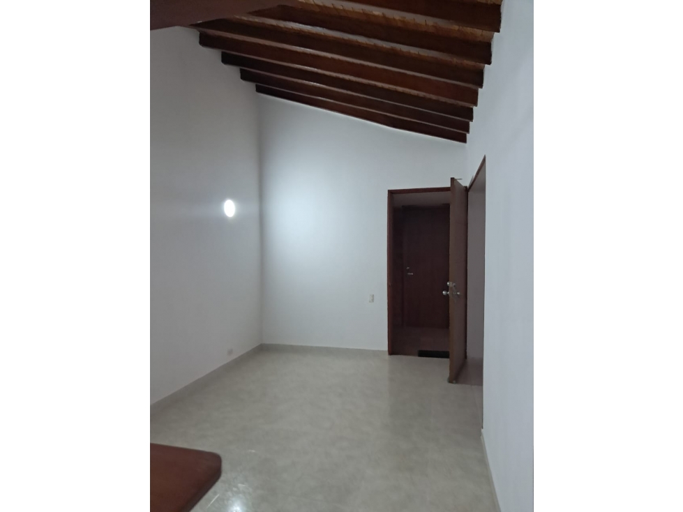 VENDO APTO PISO 5 CON ASCENSOR EN PRADOS DEL LIMONAR (A.M) CW:10201468 — foto 6