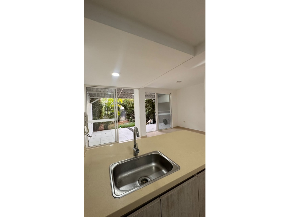 VENDO LINDA CASA EN EL CASTILLO JAMUNDI (P.Z) CW:10206509 — foto 3