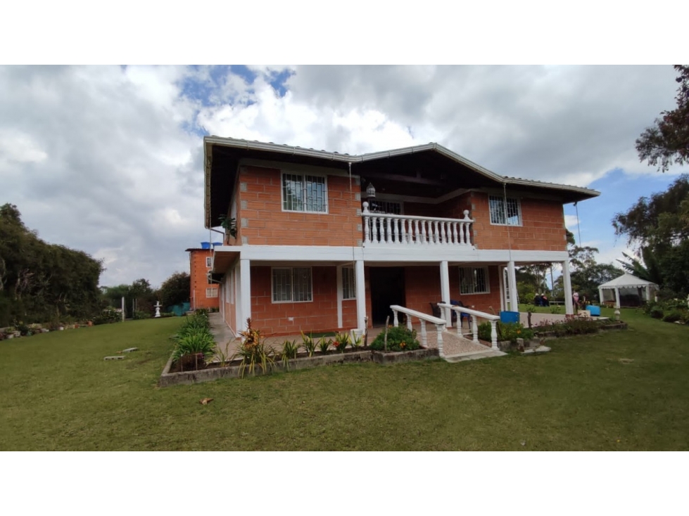 VENDO FINCA DE 6.400 m² EN SAN FELIX SECTOR MANANTIALES