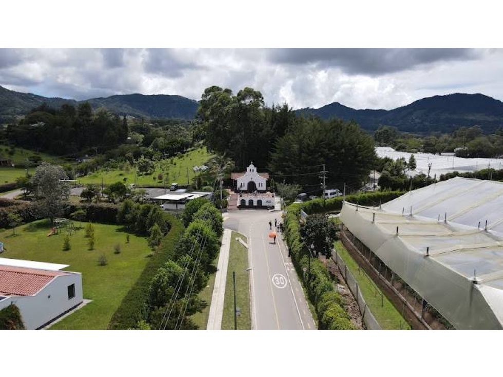 VENDO 3 LOTES C/UNO DE 10.000 m² EN LA PARCELACIÓN EL YARUMO LA CEJA