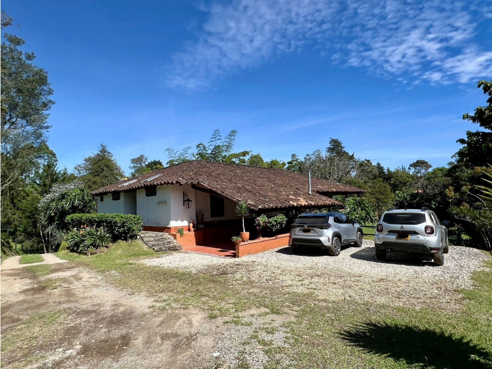VENDO FINCA EN SAN ANTONIO DE PEREIRA RIONEGRO ANTIOQUIA DE 3.500 m²
