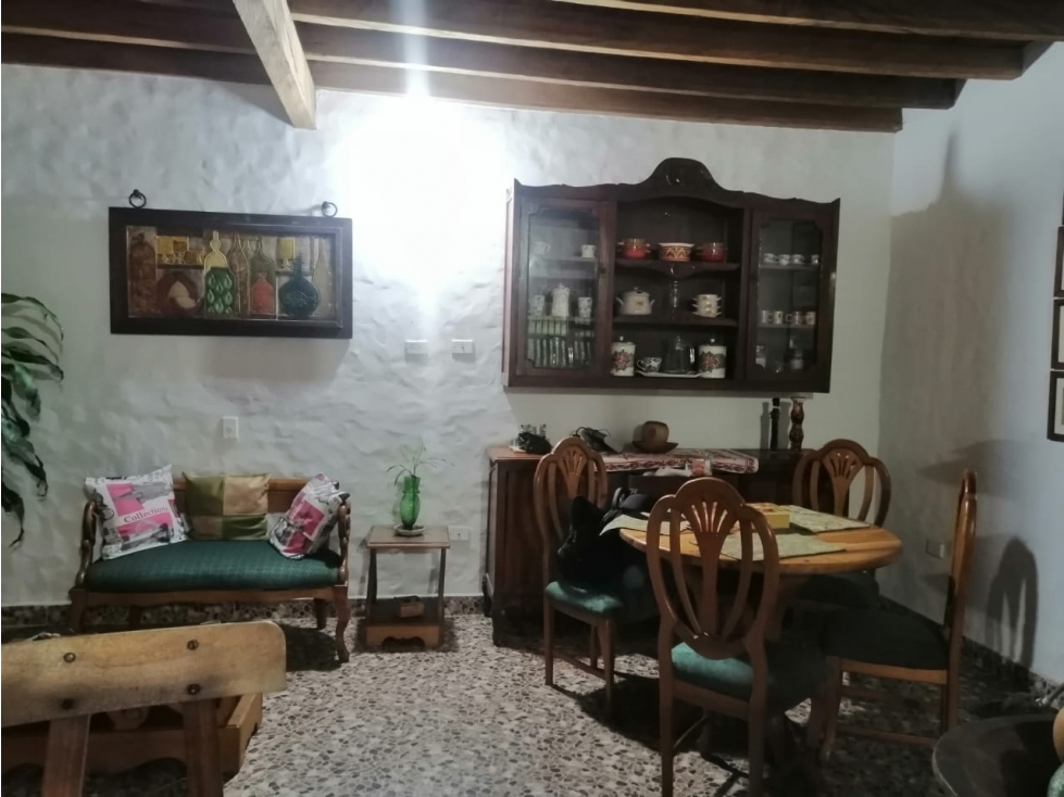 VENDO CASA DE 196 m² DOS NIVELES EN VENECIA CON VISTA A CERRO TUSA - 6
