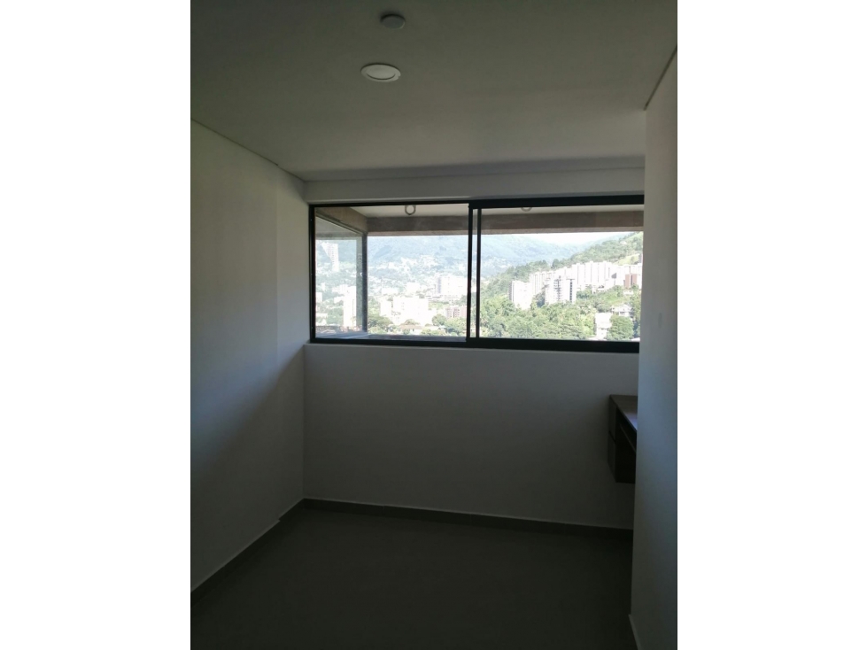 VENDO APARTAMENTO DE 77 m², PISO 23 EN SABANETA FRONTERA CON ENVIGADO — foto 3