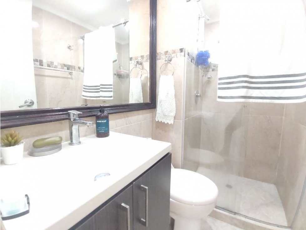 VENDO APARTAMENTO EN LA LOMA DE SAN JULIAN EL POBLADO DE 92 m², PISO 3 — foto 2