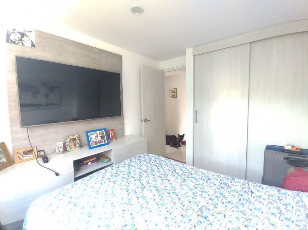 VENDO APARTAMENTO EN LA LOMA DE SAN JULIAN EL POBLADO DE 92 m², PISO 3 — foto 3