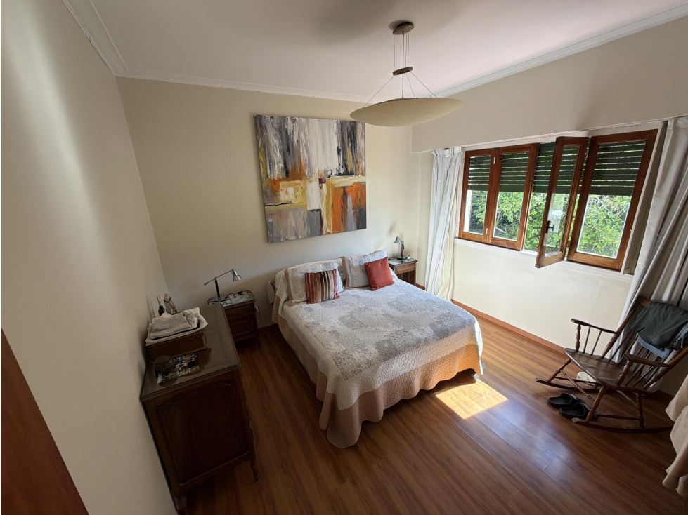 CASA EN VENTA CITY BELL 3 DORMITORIOS, PARQUE Y PILETA - 2