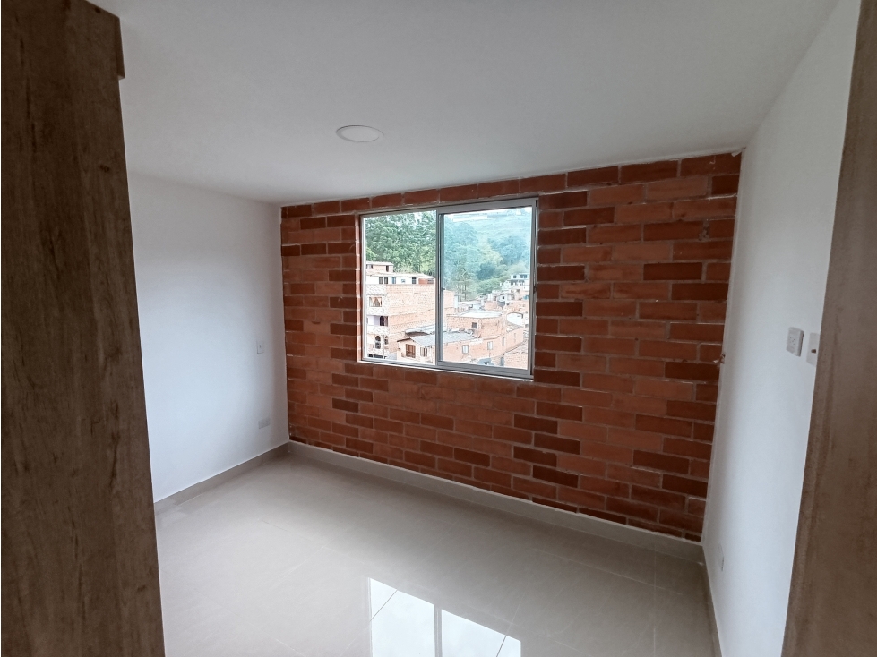 VENDO APARTAMENTO EN CALDAS CERCA A LA LOCERÍA DE 48 m² Y EN PISO 7 — foto 4