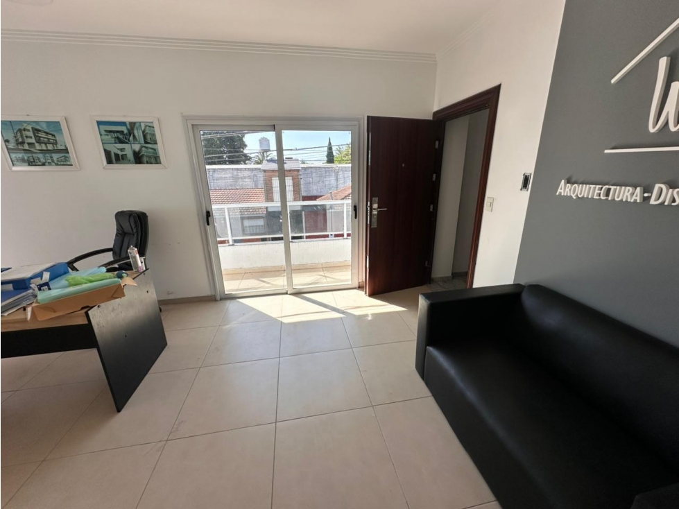 Departamento venta 2 dormitorios con patio en San Carlos - 2