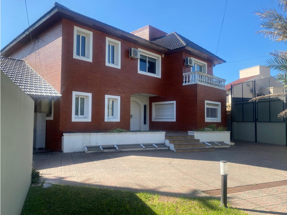 Casa en Ringuelet - 1