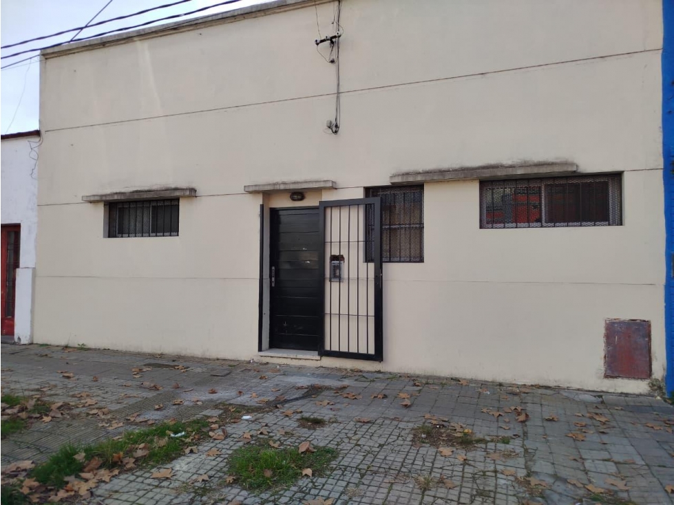 Casa en alquiler de 5 ambientes apta profesional. - 4