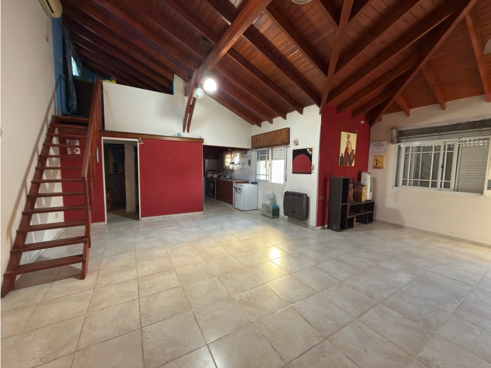 Casa en venta en bloque con cochera la plata - 2
