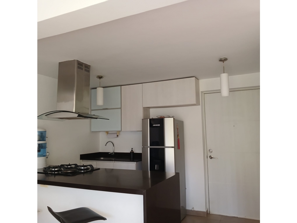 VENTA APARTAMENTO LOMA DE LOS BERNAL — foto 3