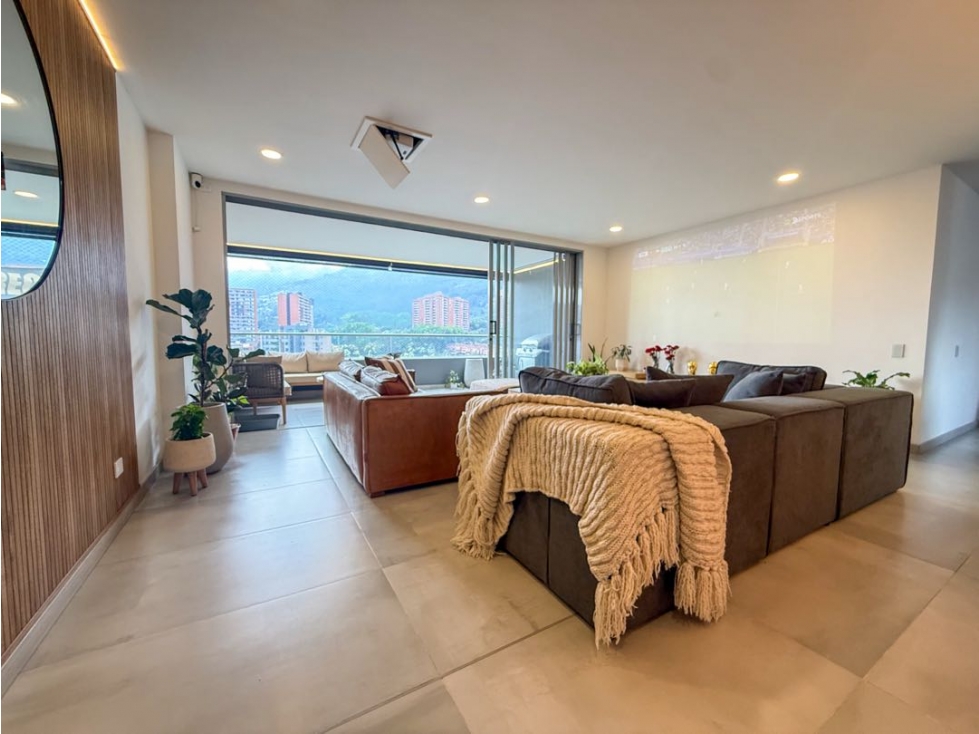 APARTAMENTO CON EXCELENTE VISTA | ENVIGADO | LAS BRUJAS