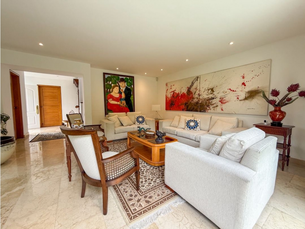 CASA CON AMPLIO LOTE | EL POBLADO — foto 4