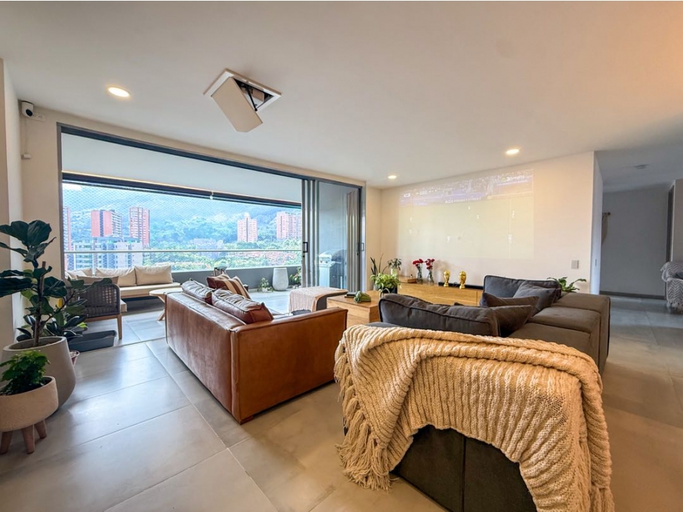 APARTAMENTO CON EXCELENTE VISTA | ENVIGADO | LAS BRUJAS — foto 4