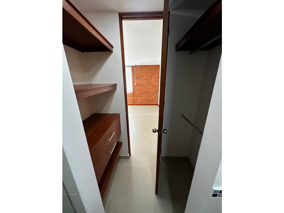 SE VENDE APARTAMENTO EN ITAGUI, PARQUES DE SANTA CATALINA — foto 4
