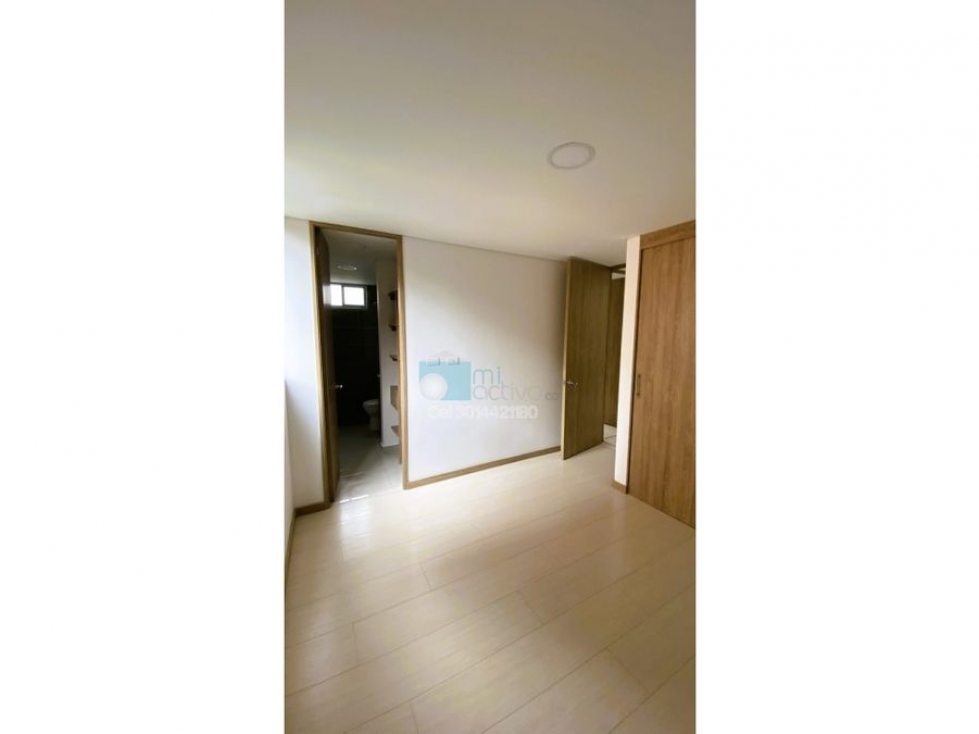 SE VENDE APARTAMENTO ITAGUI SURAMERICA URB. ENTRE HOJAS — foto 2