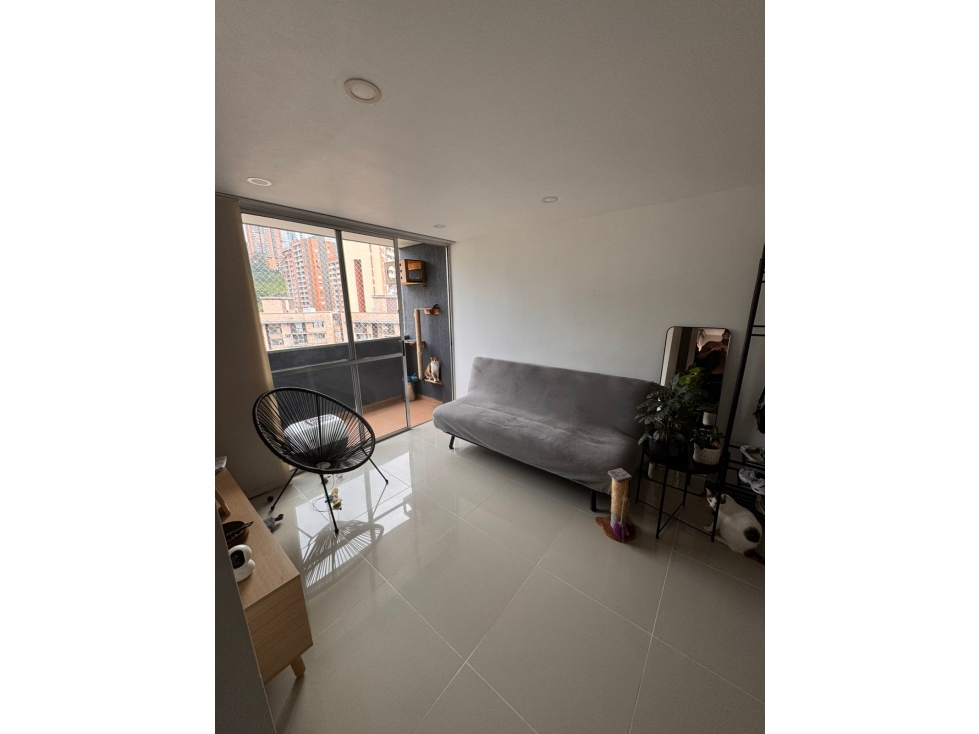 SE VENDE APARTAMENTO EN SABANETA ED MISONI    