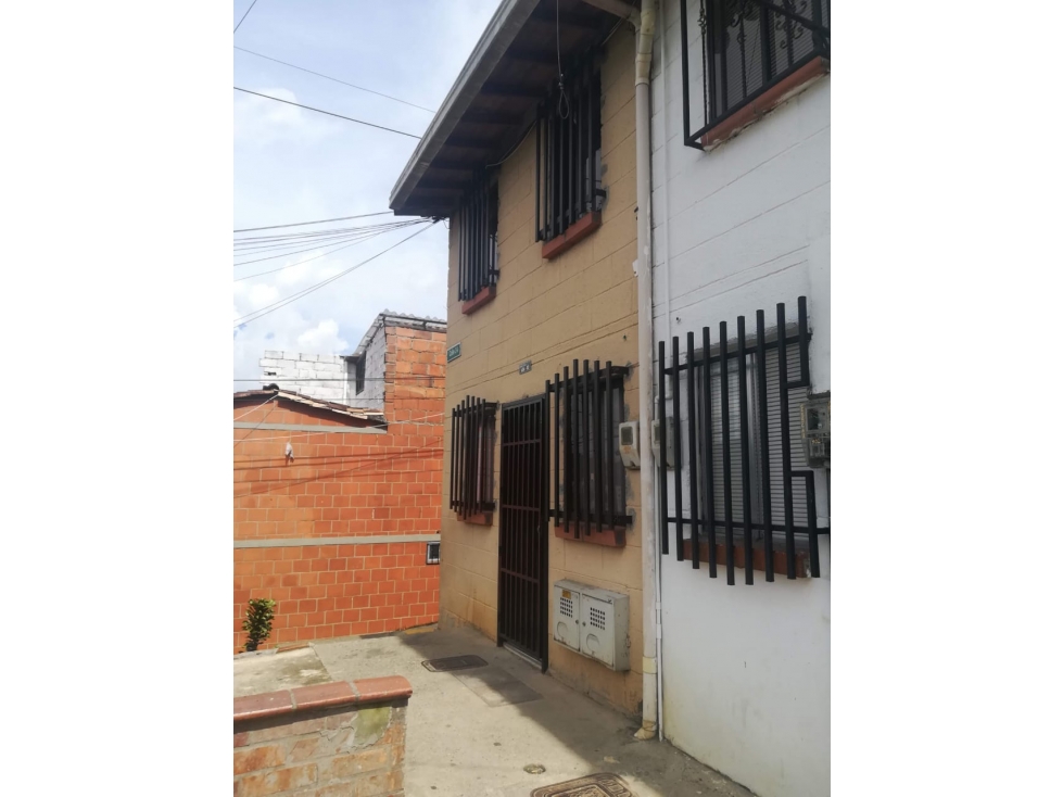 SE VENDE CASA 3 PISOS EN BARRIO BARICHARA, SAN ANTONIO DE PRADO — foto 6